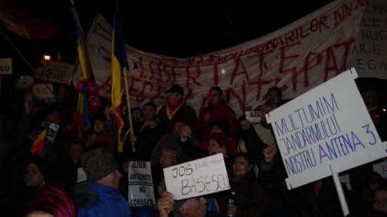 proteste piata universitatii marti 24 ianuarie 2012 32