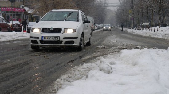 freeezing rain in Bucuresti polei in bucuresti iarna zapada viscol cod portocaliu (99) freeezing rain in Bucuresti polei in bucuresti iarna zapada viscol cod portocaliu (99)