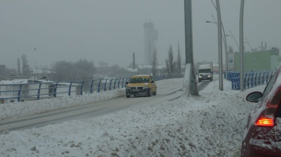 vremea in bucuresti strazi blocate cod portocaliu iarna viscol (49)