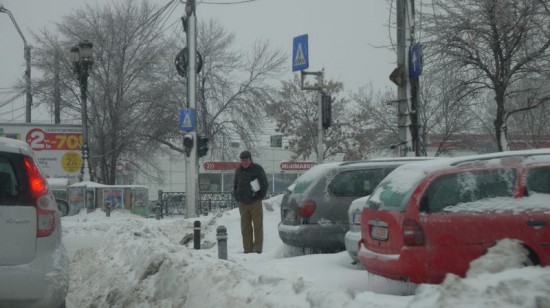 vremea in bucuresti strazi blocate cod portocaliu iarna viscol (8)