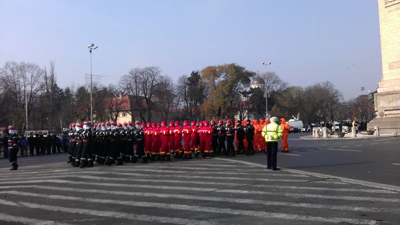 romanii au armata parada de 1 decembrie 2011 romanii sunt destepti 236