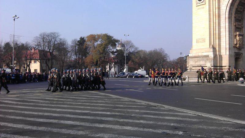 romanii au armata parada de 1 decembrie 2011 romanii sunt destepti 82