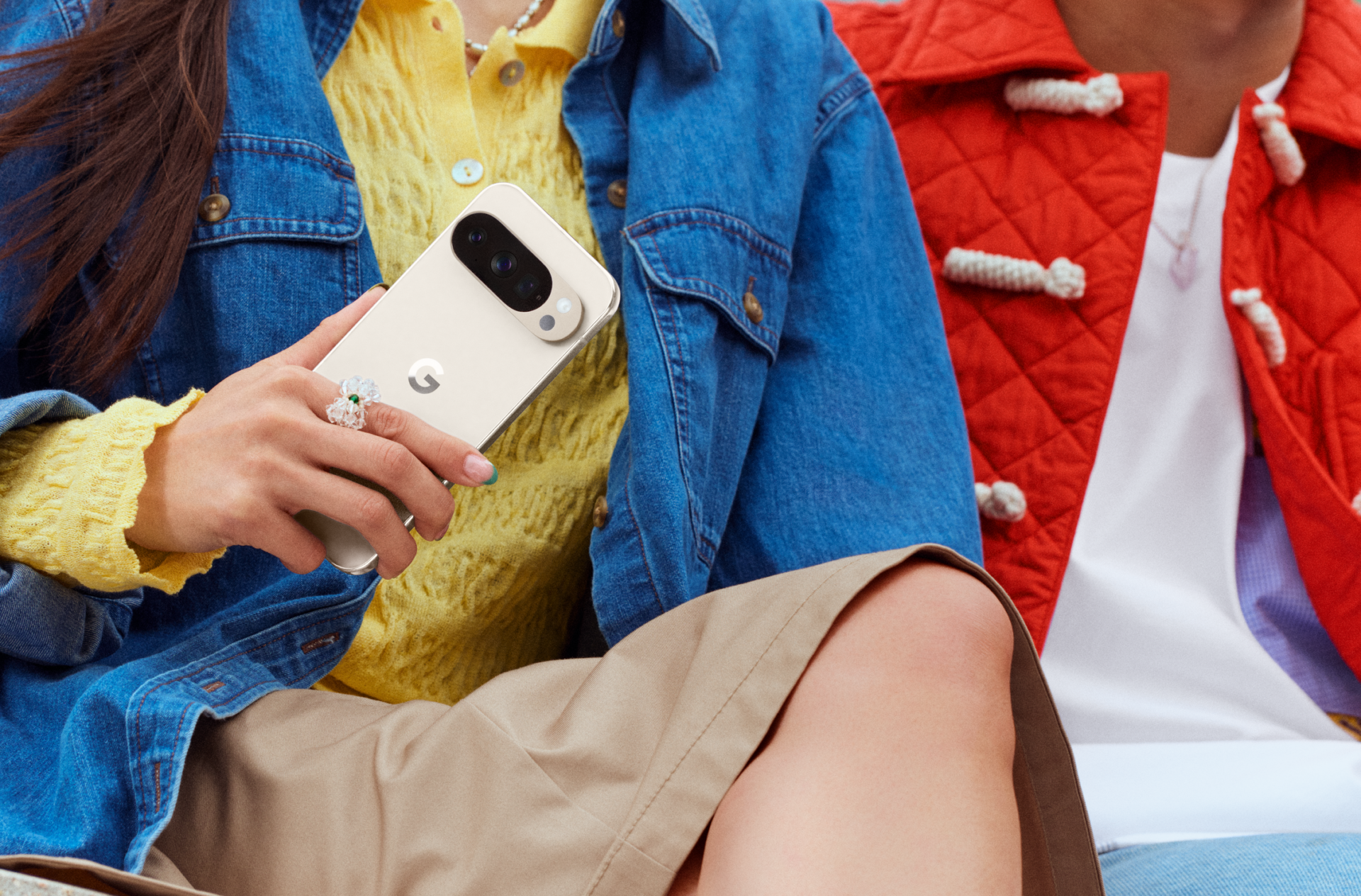 Google lansează telefonul Pixel 10