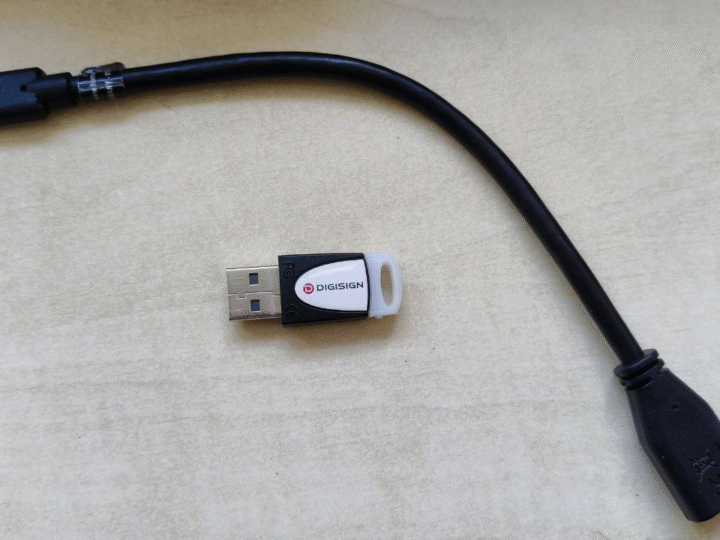 Am un laptop cu USB-C și nu mai funcționează autentificarea la ANAF