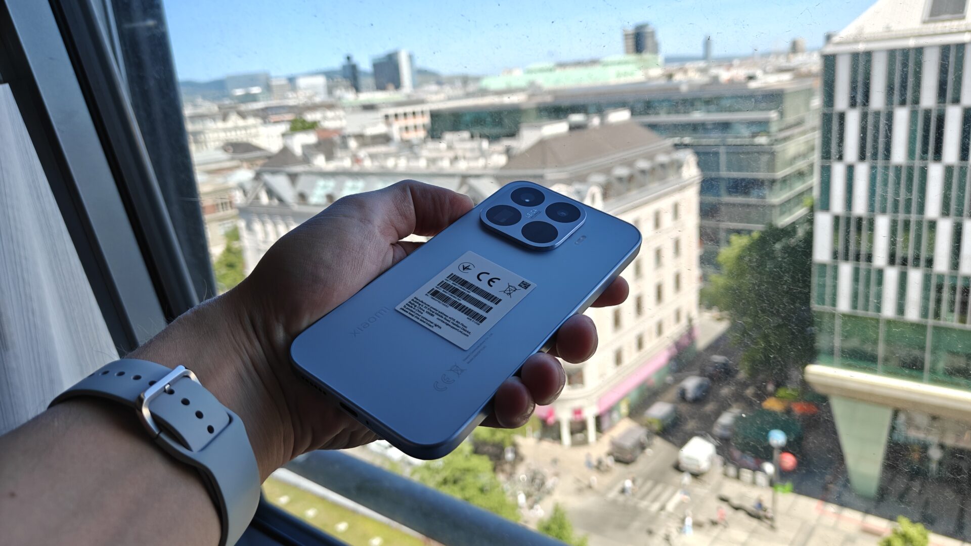 Xiaomi 17T vine cu zoom 5x și Leica Live Moment